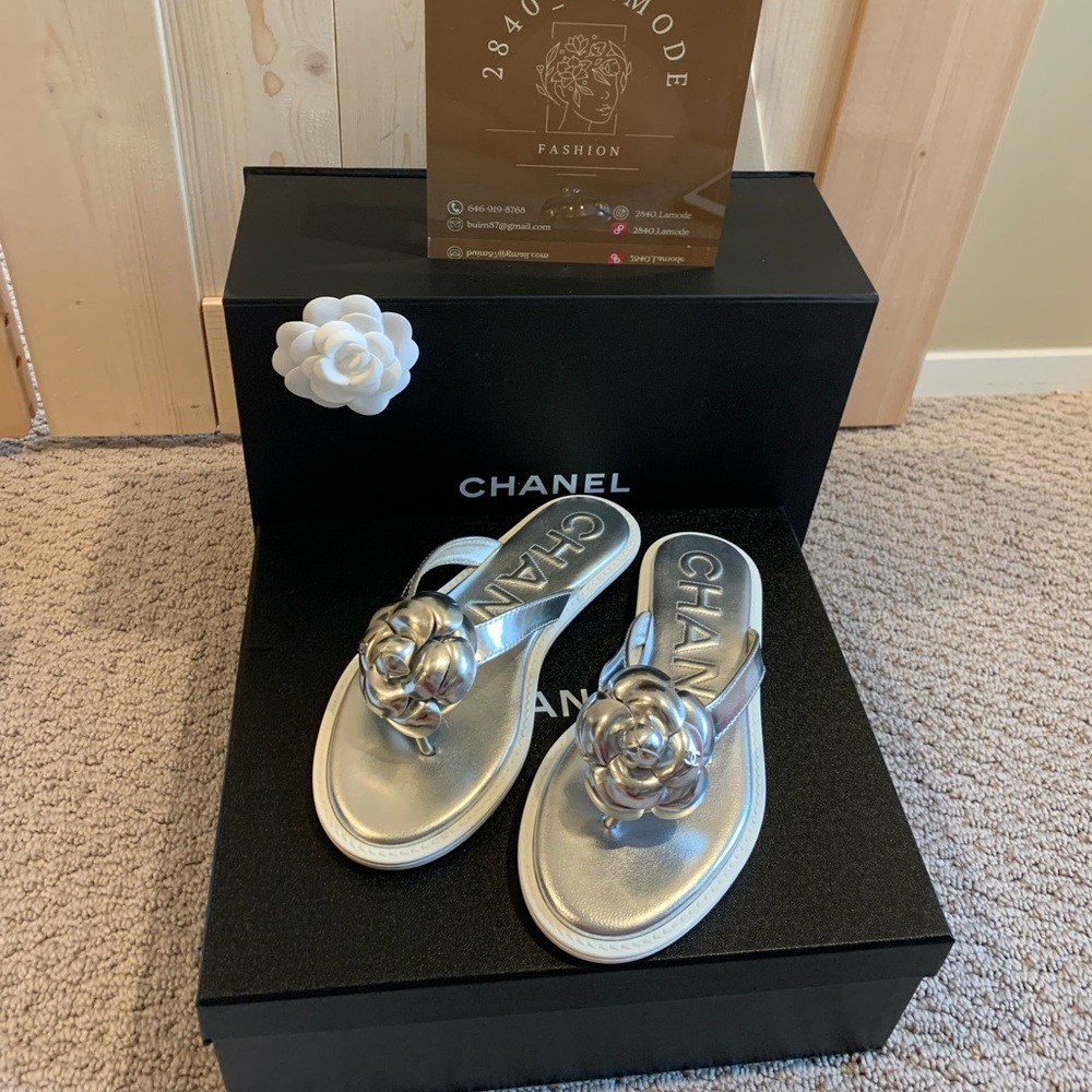 CHANEL THONGS SILVER size 35.5 - Picture 5 of 8